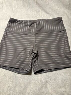 Striped Gray Women's Bike Shorts - Comfortable Active Fit - size 8/Medium